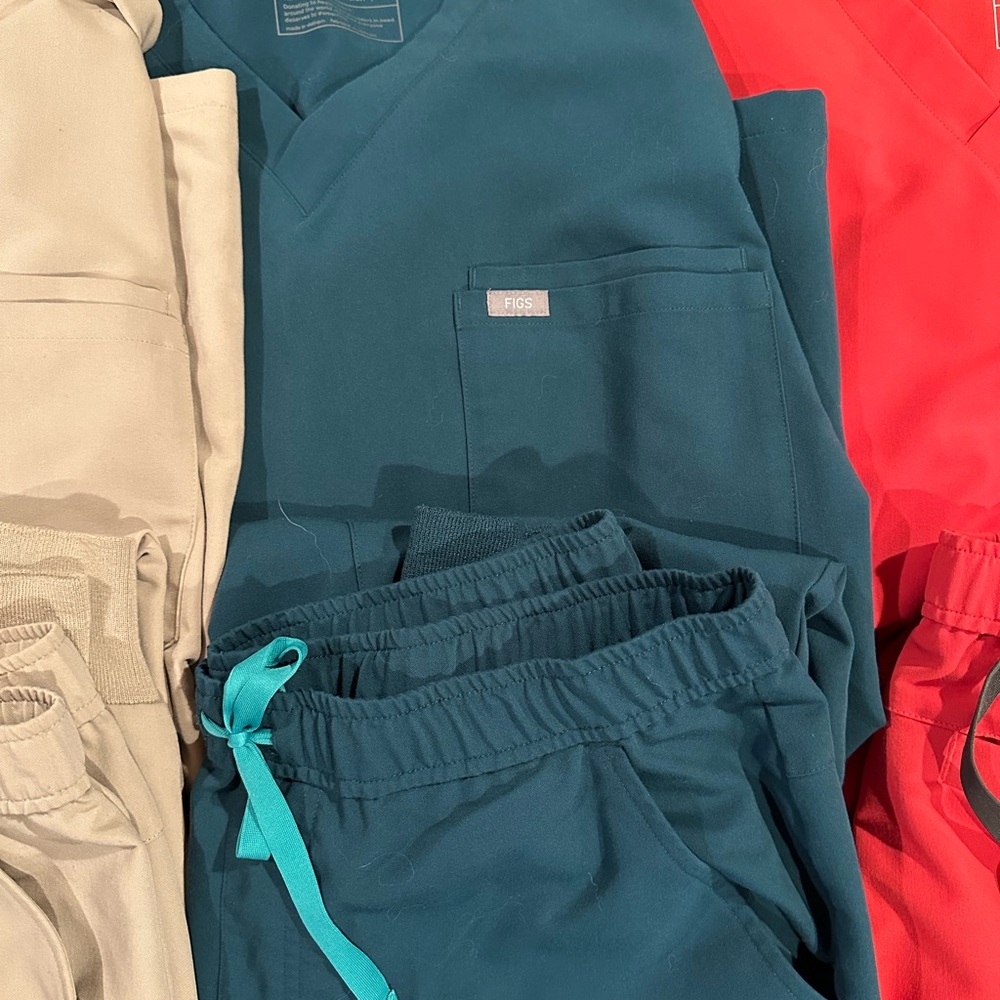 Figs Teal Scrub Set